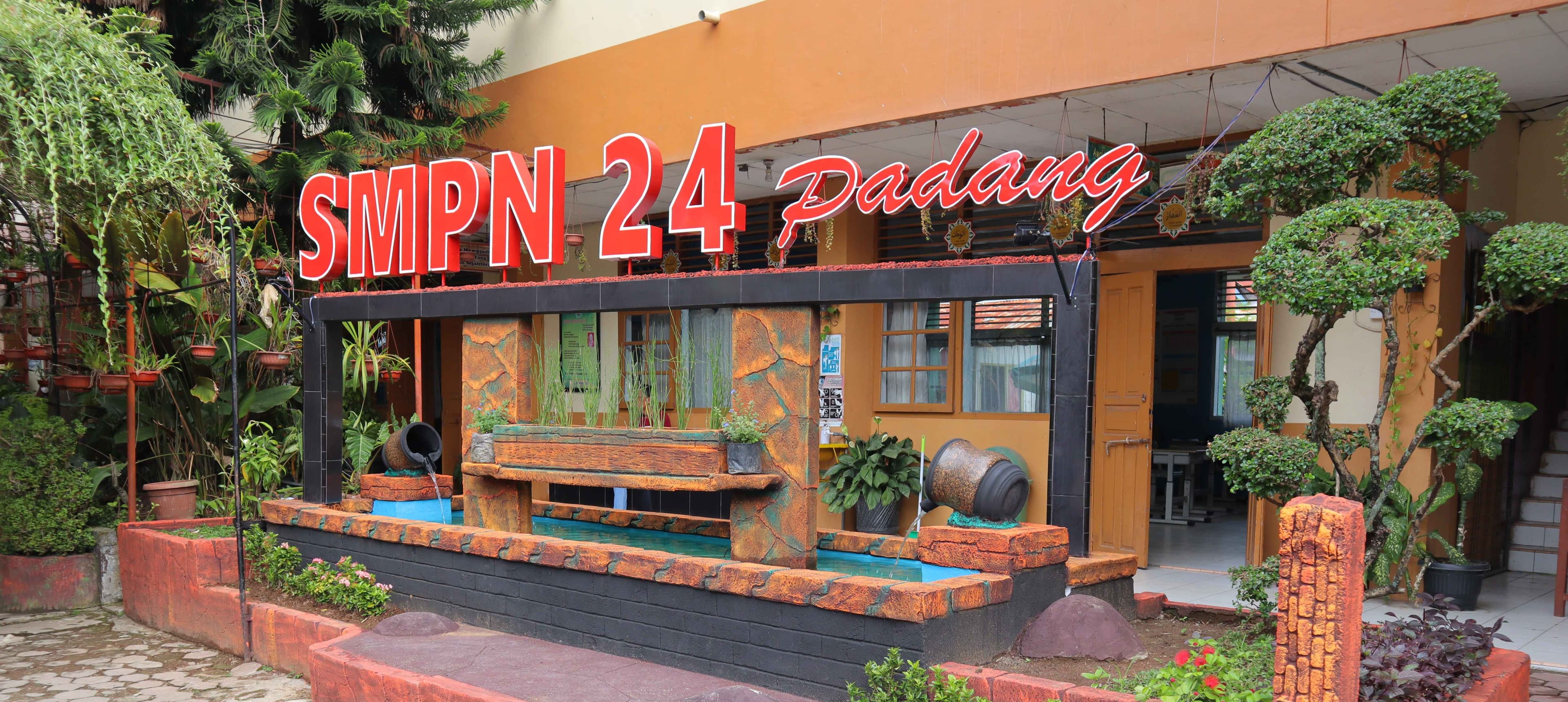 Selamat Datang di Website Resmi SMP Negeri 24 Padang